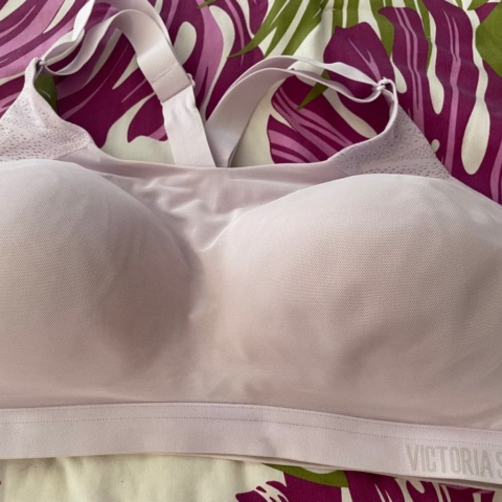 Victoria's Secret Sports Bra 38D